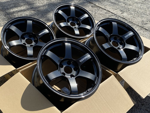 [For RSX] TE37 SAGA S-Plus 17x9 +22 5x114.3 RAYS
