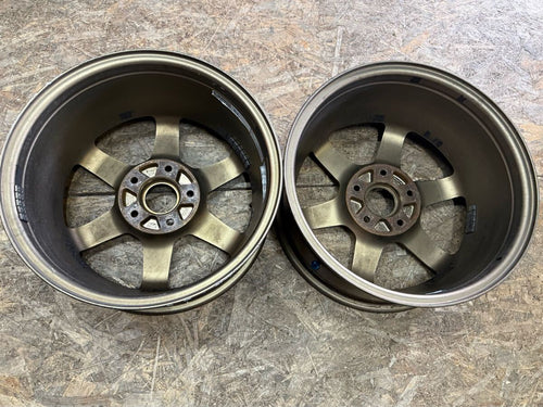 [For RSX] TE37 16x7 +42 5x114.3 RAYS