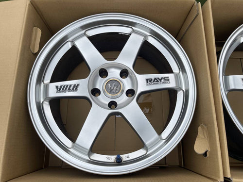 [For RSX] TE37 18x8.5 +40 & 18x9.5 +40 5x114.3 RAYS