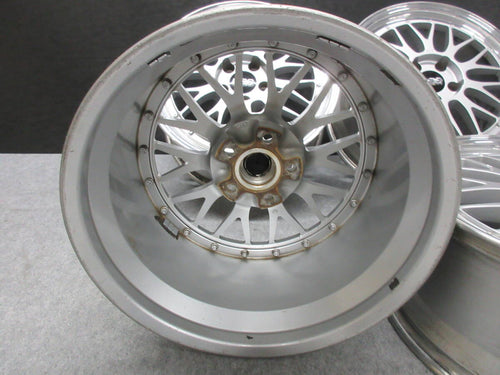 LM 18x8 +40 / 18x9 +42 5x114.3 BBS