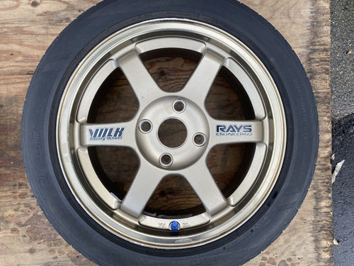 TE37 16x7 +42 4x114.3 RAYS