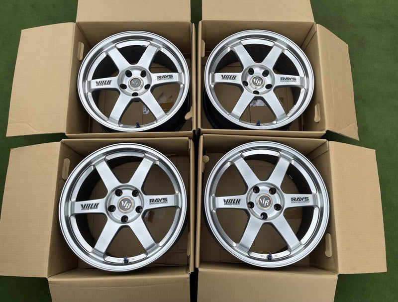 [For RSX] TE37 18x8.5 +40 & 18x9.5 +40 5x114.3 RAYS