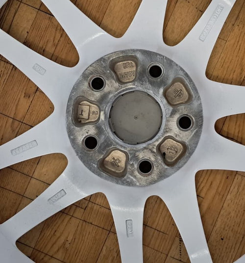 DC5 OEM 17x7 +60 5x114.3 Honda Genuine