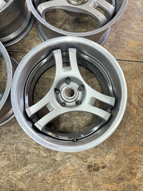 [For RSX] SA3R 17x9 +22 5x114.3 ADVAN