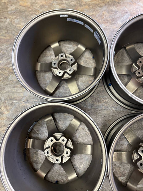 [For RSX] TE37 18x9.5 +22 5x114.3 RAYS