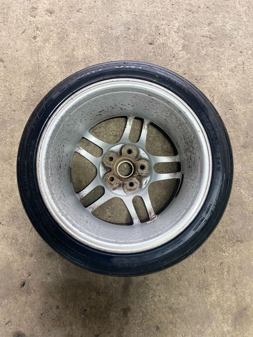 GT-R 17x9 +30 5x114.3 Nissan Genuine